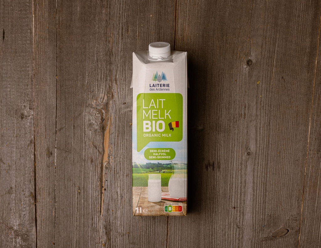 Semi-skimmed Cow's Milk