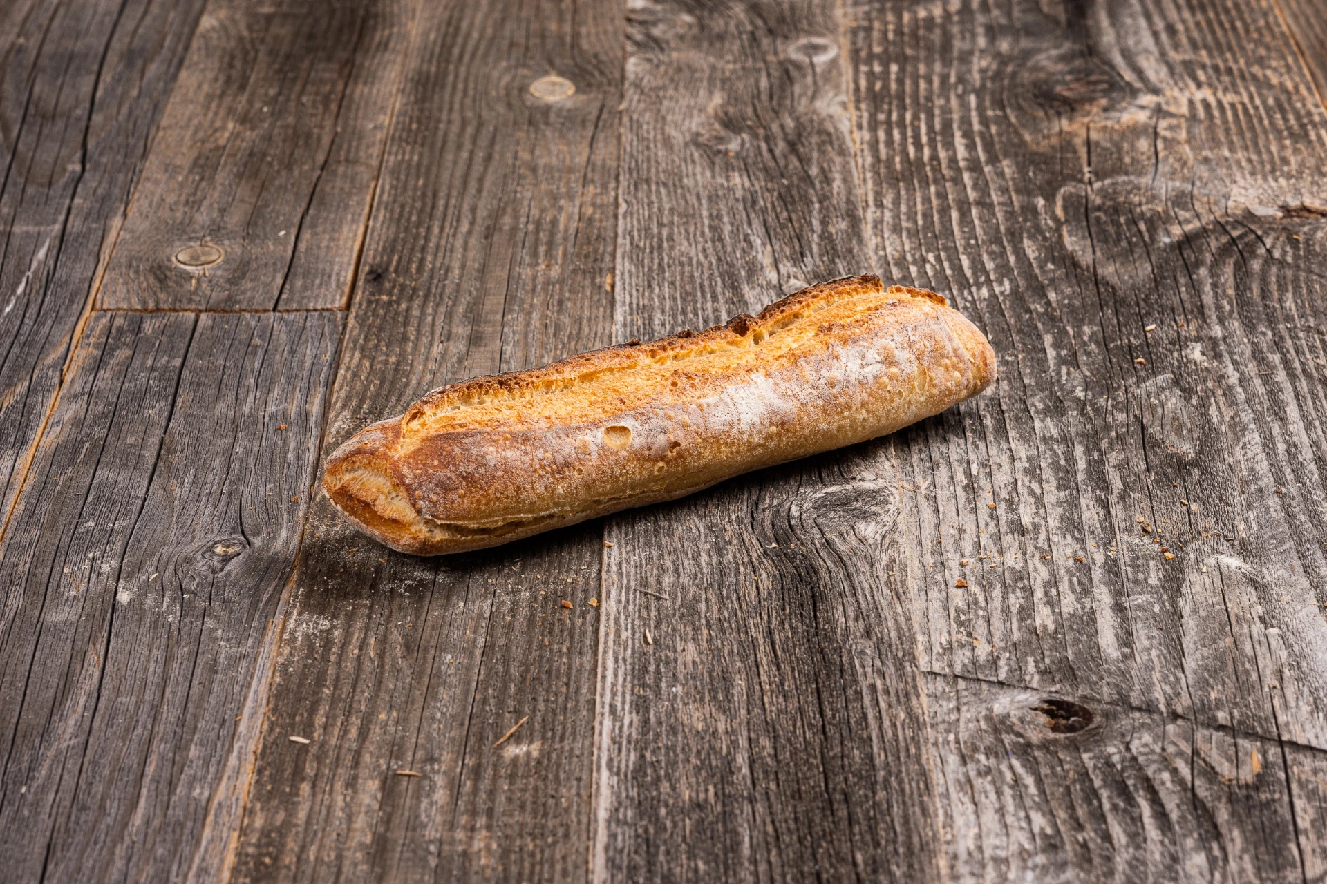 Half Baguette White Pre-baked (1/2)